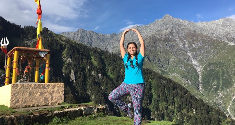 Yoga y aventura voluntaria en el Himalaya
