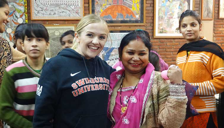 Photo Gallery - Voluntario para el empoderamiento de las mujeres en India