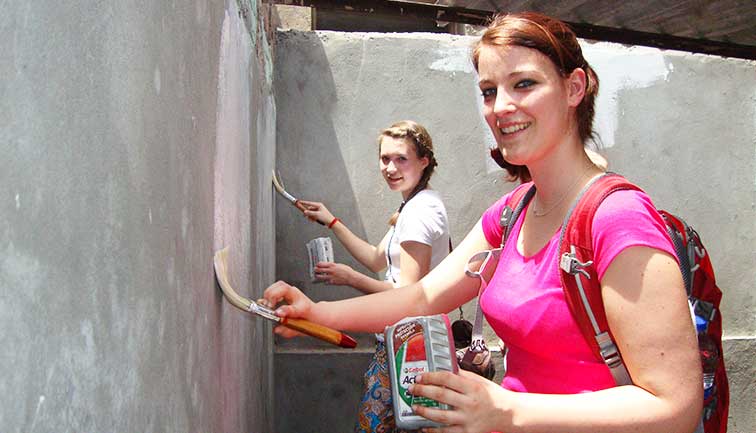 Photo Gallery - Street Children Volunteering in India