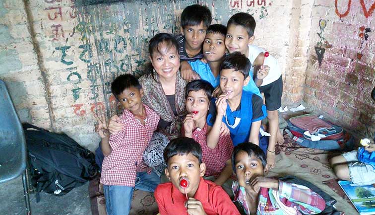 Photo Gallery - Street Children Volunteering in India