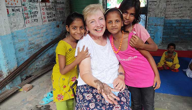 Photo Gallery - Street Children Volunteering in India