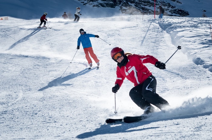 Heli-Skiing in India