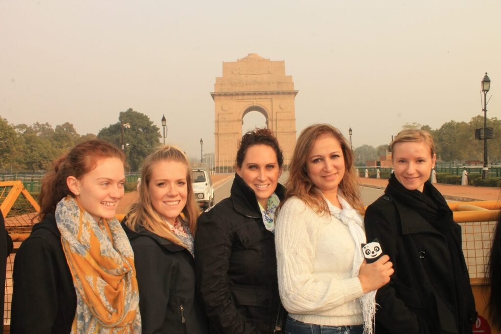 Volunteers in front of India Gate in New Delhi